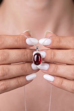 Yakut Renk Zirkon Taşlı Minimal Gümüş Kolye