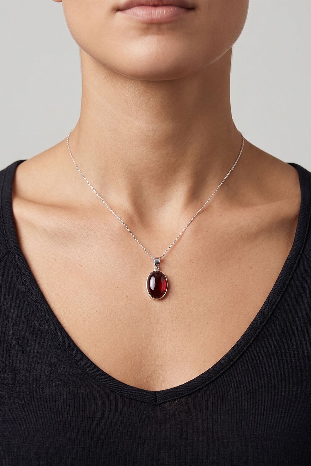 Yakut Renk Zirkon Taşlı Minimal Gümüş Kolye Gümüş Rengi