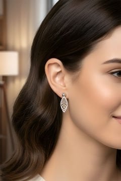 Rüzgar Yaprağı Model Gümüş Küpe