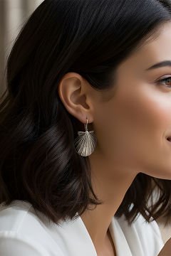 Deniz Kabuğu Model Gümüş Küpe Gümüş Rengi