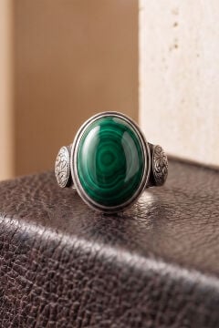 Oval Malakit Taşlı Kalem İşçiliği Detaylı El İşçiliği Gümüş Yüzük
