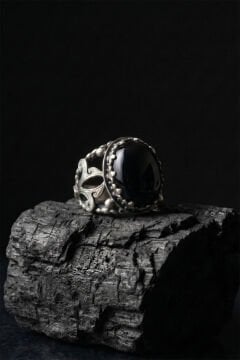 Oniks Taşlı Zambak Model El İşçiliği Erkek Gümüş Yüzük