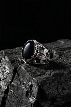 Oniks Taşlı Zambak Model El İşçiliği Erkek Gümüş Yüzük