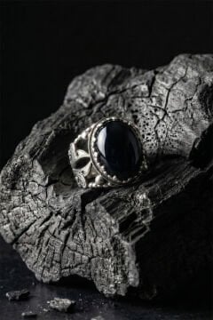 Oniks Taşlı Zambak Model El İşçiliği Erkek Gümüş Yüzük