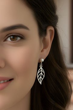 Yaprak Model Gümüş Küpe Gümüş Rengi