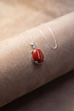 Minimalist Oval Tasarım Mercan Taşlı Kadın Gümüş Kolye