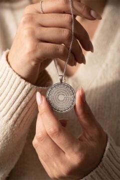 İhlas, Felak, Nas ve Kafirün Sureleri Kazıma Gümüş Unisex Gümüş Kolye