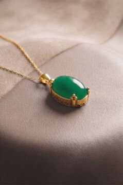 Minimalist Oval Tasarım Yeşil Akik Taşlı Kadın Gümüş Kolye Altın Rengi