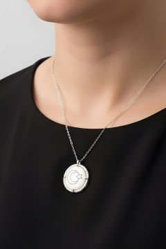 Zirkon Taş Süslemeli Ay Yıldız Gümüş Kolye