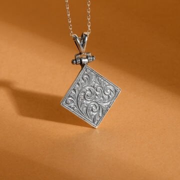 Kalem İşleme Sarmaşık Desenli Gümüş Kolye