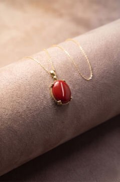 Minimalist Oval Tasarım Mercan Taşlı Kadın Gümüş Kolye Altın Rengi