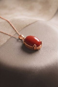 Minimalist Oval Tasarım Mercan Taşlı Kadın Gümüş Kolye Rose Rengi