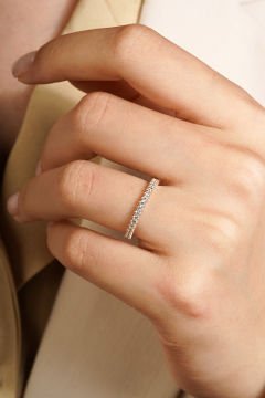 Zirkon Taşlı Tek Sıra Tamtur Yüzük