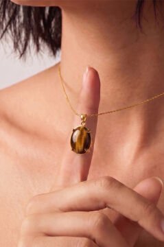 Minimalist Oval Tasarım Kaplangözü Taşlı Kadın Gümüş Kolye Altın Rengi