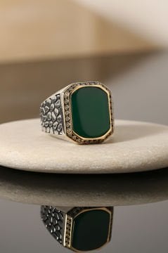 Benekli Model Yeşil Akik Taşlı Gümüş Erkek Yüzük