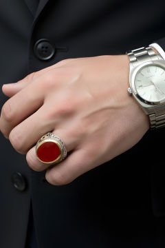 Akik Taşlı Tuğra Desenli Gümüş Yüzük