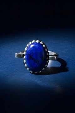 Sade Model Lapis Lazuli Taşlı El İşi Gümüş Yüzük