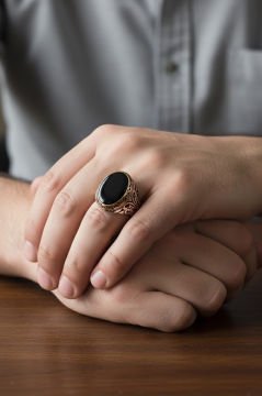 Oniks Taşlı Gümüş Erkek Yüzük
