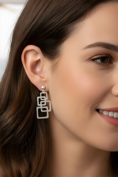 Kare Sarmal Model Gümüş Küpe Gümüş Rengi