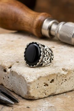 Hünkar  Model El İşi Oniks Taşlı Gümüş Yüzük