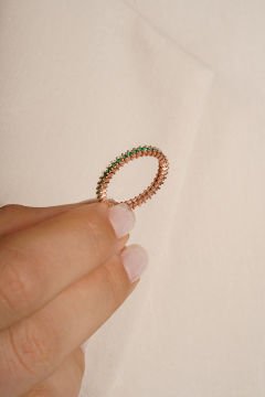 Zümrüt Renk Zirkon Taşlı Tek Sıra Tamtur Gümüş Yüzük 8 - Rose Rengi