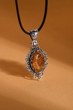 Orijinal Damla Kehribar El İşi Gümüş Kolye