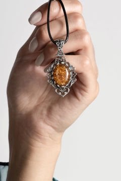 Orijinal Damla Kehribar El İşi Gümüş Kolye