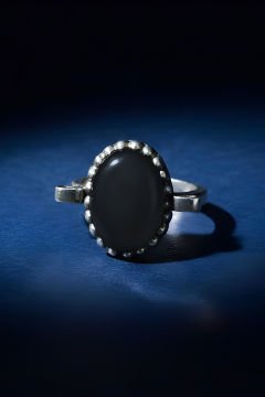 Sade Model Oniks Taşlı El İşi Gümüş Yüzük