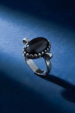 Sade Model Oniks Taşlı El İşi Gümüş Yüzük