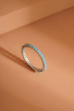 Turkuaz Renk Zirkon Taşlı Tek Sıra Tamtur Yüzük