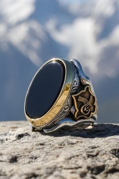 Oniks Taşlı Tuğra Desenli Zambak Model Yüzük