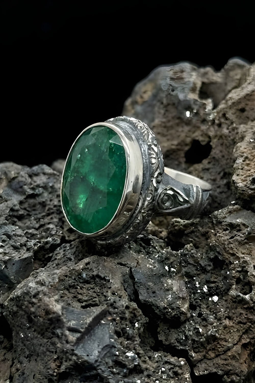 Usta İşi Erzurum Kalem İşçiliği Zümrüt Zirkon Taşlı Erkek Yüzük