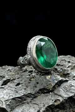 Usta İşi Erzurum Kalem İşçiliği Zümrüt Zirkon Taşlı Erkek Yüzük