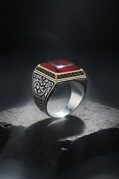 Kare Model Kalem İşlemeli Akik Taşlı Yüzük