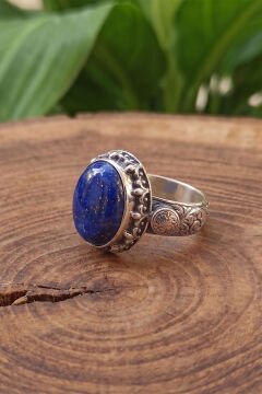 Kalem İşlemeli Oval Model Lapis Lazuli Taşlı Gümüş Yüzük