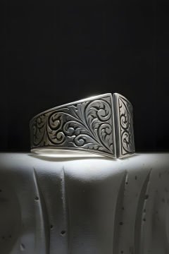 Kalem Desen İşlemeli Baş Parmak Zihgir Yüzüğü