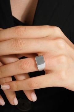 Minimal Model Kare Ayarlanabilir Gümüş Yüzük