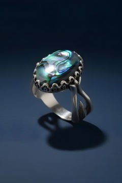 Lale Model Okyanus Sedefi Taşlı El İşi Yüzük