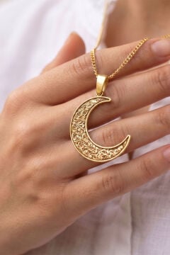 Hilal İçine Vav Harfli 925 Ayar Gümüş Kolye Altın Rengi