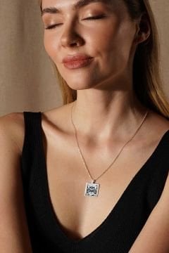 Sevimli Kedi Model Siyah Mineli Gümüş Kolye