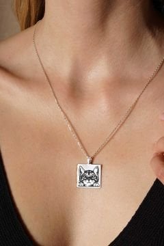 Sevimli Kedi Model Siyah Mineli Gümüş Kolye