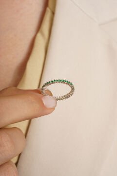 Zümrüt Renk Zirkon Taşlı Tek Sıra Tamtur Gümüş Yüzük