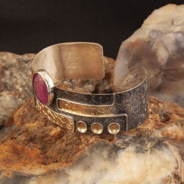 El İşi Yakut Taşlı Gümüş Bileklik