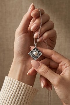 Özel Tasarım Doğal İnci Taşlı Kadın Gümüş Kolye Gümüş Rengi