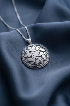 Özel Tasarım Rumi Desenli Madalyon Model Gümüş Kolye