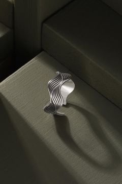 Dalgalı Model Ayarlanabilir Gümüş Yüzük