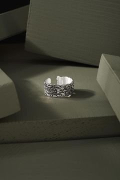 Sarmaşık Gravür Desenli Ayarlanabilir Gümüş Yüzük