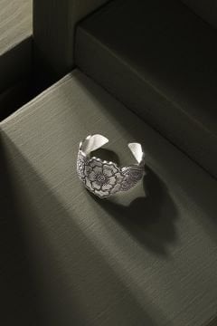 Çiçek Desenli Ayarlanabilir Gümüş Yüzük