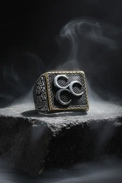 Kare Model Kalem İşlemeli Üç Hilal Desenli Yüzük