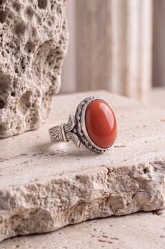 Oval Katre Model Mercan Taşlı Gümüş Erkek Yüzük